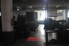 恒潤HHR5168TXQ4DF墻面清洗車用的康明斯ISDe210 40發(fā)動機的配件及大修