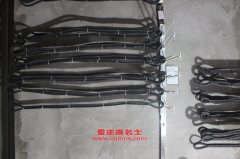 黃海DD5040XSCDM傷殘運(yùn)送車用的康明斯ISF2.8s4148V發(fā)動(dòng)機(jī)的修理及配件