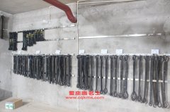 南駿NJP5120TPBPP45B平板運(yùn)輸車用的玉柴YC4D130-33發(fā)動(dòng)機(jī)的配件及維修