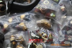 楚勝CSC5310XXY廂式運(yùn)輸車用的康明斯C280 20發(fā)動(dòng)機(jī)的配件及維修