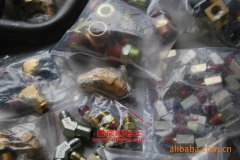 正康宏泰HHT5311GFL粉粒物料運(yùn)輸車用的上柴6C260發(fā)動(dòng)機(jī)的配件及維修