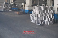 福田BJ6486B1DBA-2輕客車用的福田BJ483ZQB發(fā)動(dòng)機(jī)的配件及修理