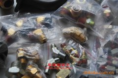 旗艦QJC5200XXYA廂式運輸車用的一汽CA6DE3-22E3發動機的配件及修理