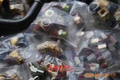 江山神劍HJS3250C自卸汽車用的東風(fēng)汽車dCi340-30發(fā)動機(jī)的配件及保養(yǎng)