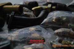 綠葉JYJ3250自卸汽車用的濰柴WD615.62發動機的配件及保養