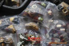 豪運ZZ3255M2945A自卸汽車用的濰柴WD615.87發(fā)動機的配件及保養(yǎng)