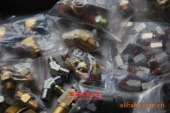 安源PK6100A大型豪華旅游客車用的康明斯EQB210-20發動機的配件及大修